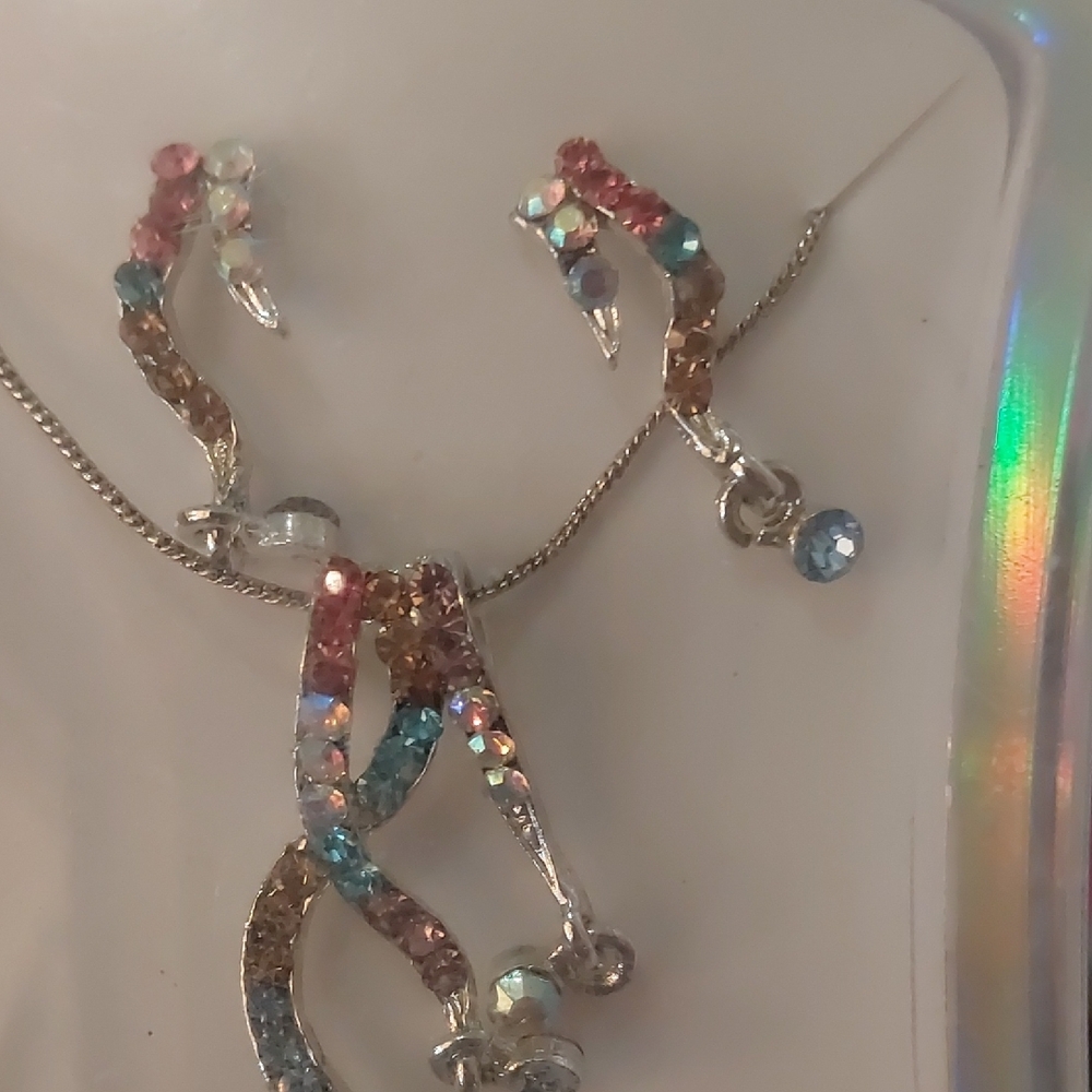 Elegant Multicolor Crystal Jewelry Set